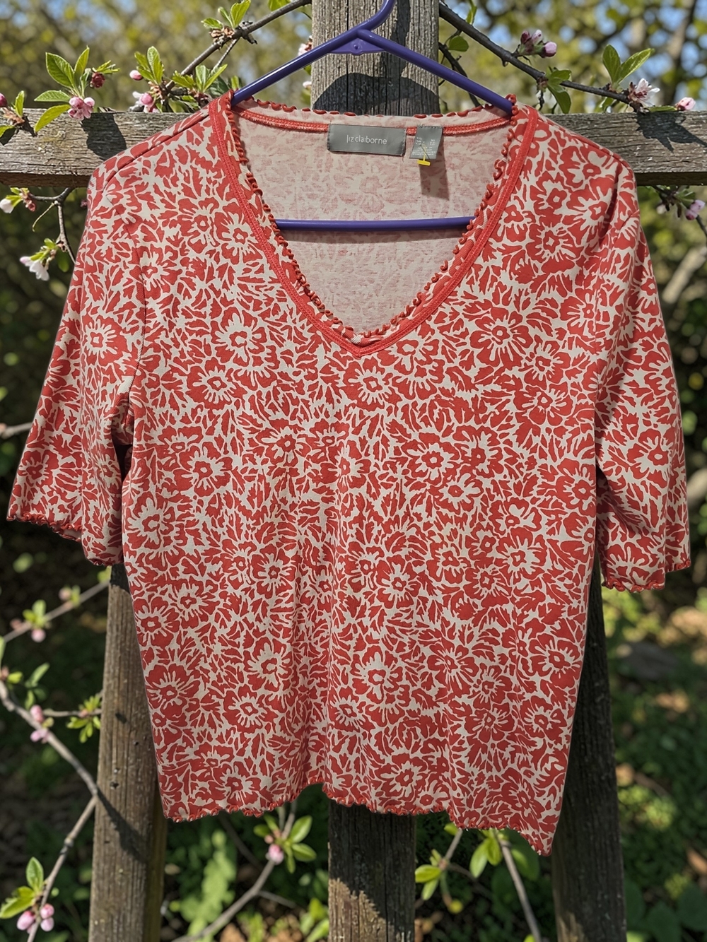 Liz Claiborne Coral Floral V-Neck Tee